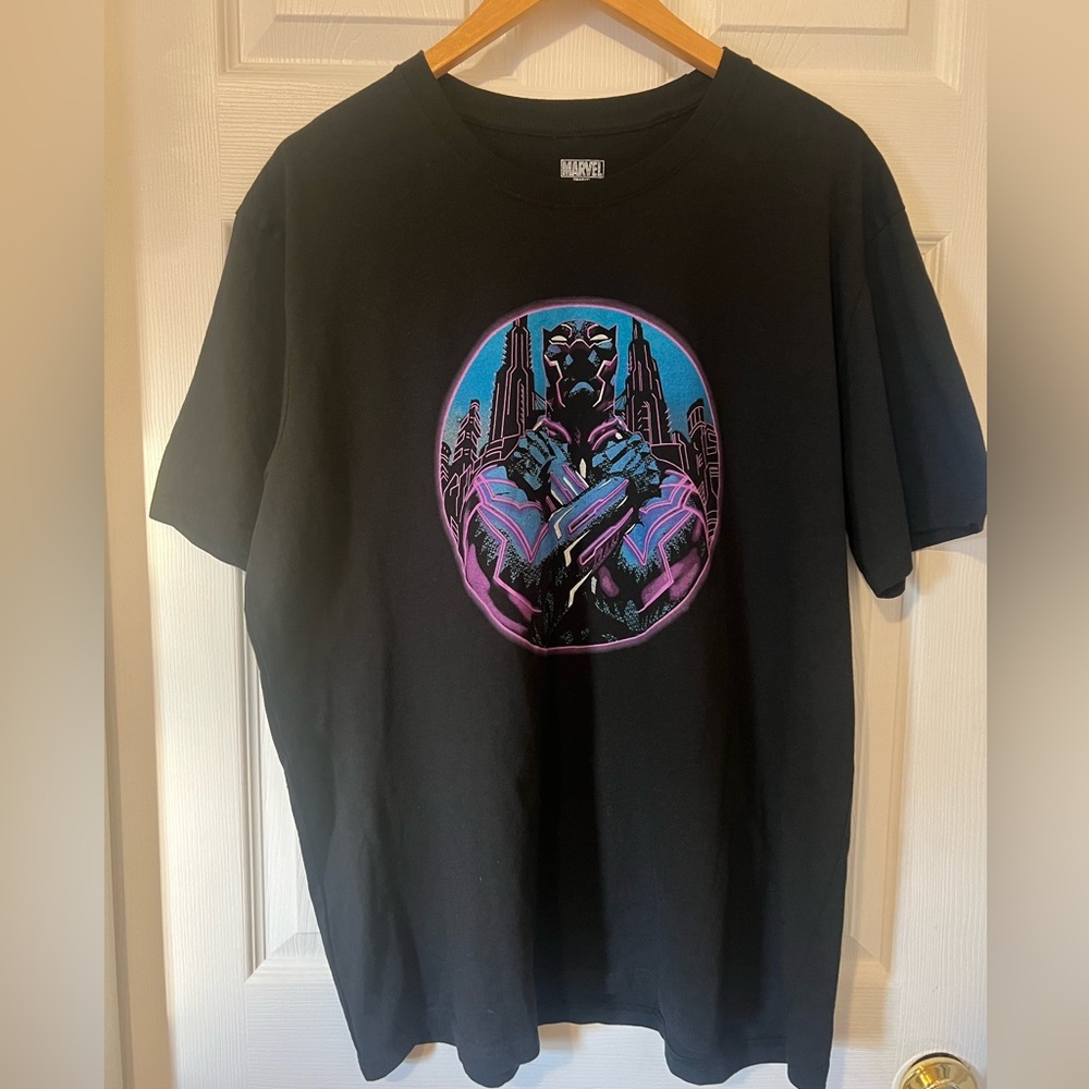 Men’s XL Marvel Black Panther Black Tshirt